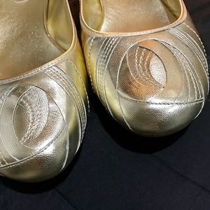 ▪️HOLIDAY BASICS▪️ColeHaan/10B/gold/leather flats